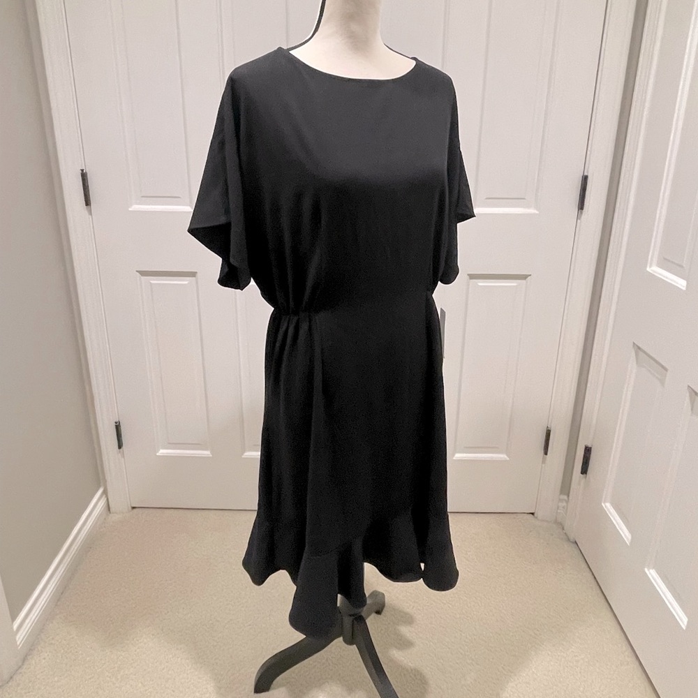 Donna Morgan black short sleeve dress. Size 14. New with tags.
